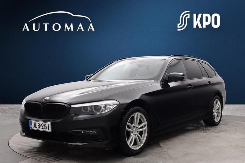 Musta Käytetty 2018 BMW 520 Shadowline Farmari | 23 900 € (Perustarjous) - Kuva 1/3