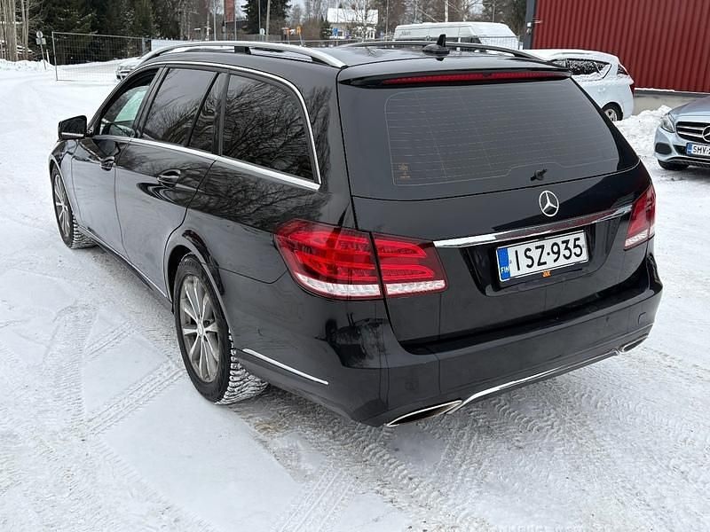Käytetty Mercedes E220 170 HP (125 kW) 2015 Farmari