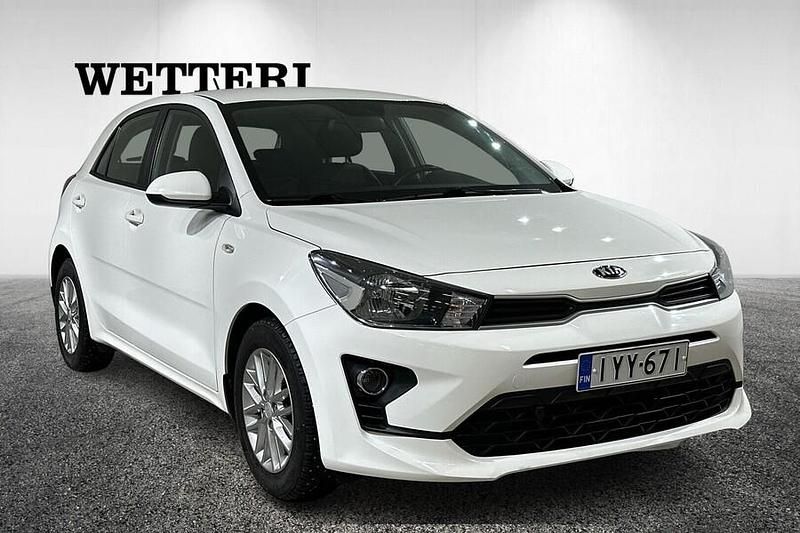 Käytetty Kia Rio LX 101 HP (74 kW) 2020 Valkoinen Viistoperä