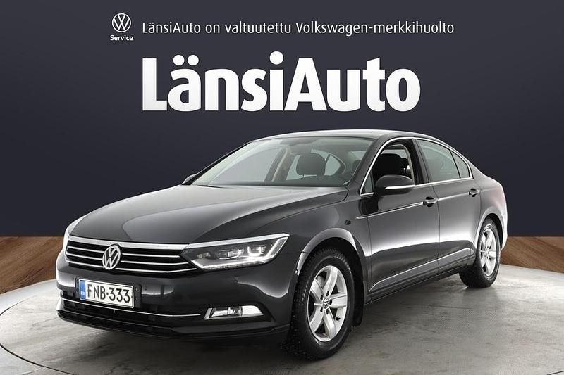 Käytetty VW Passat Comfortline 125 HP (91 kW) 2017 Harmaa Sedan