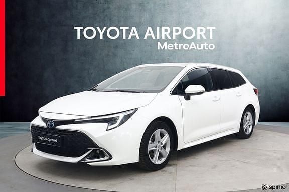 Käytetty Toyota Corolla Edition 140 HP (102 kW) 2023 Valkoinen Farmari