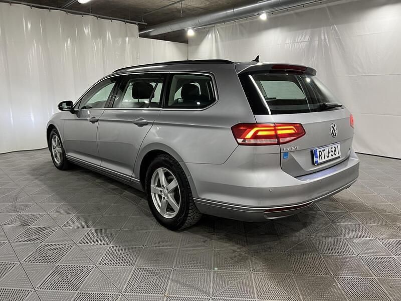 Käytetty VW Passat Edition 120 HP (88 kW) 2018 Farmari