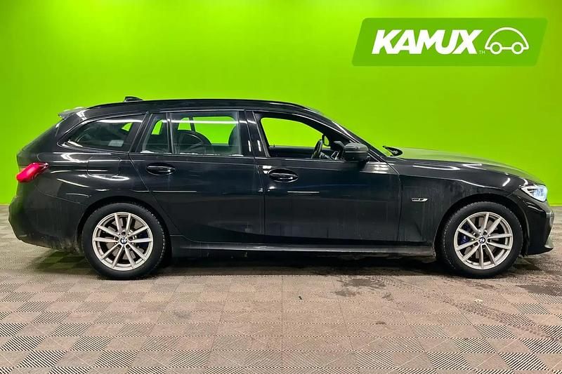 Käytetty BMW 330e M Sport 292 HP (214 kW) 2021 Musta Farmari