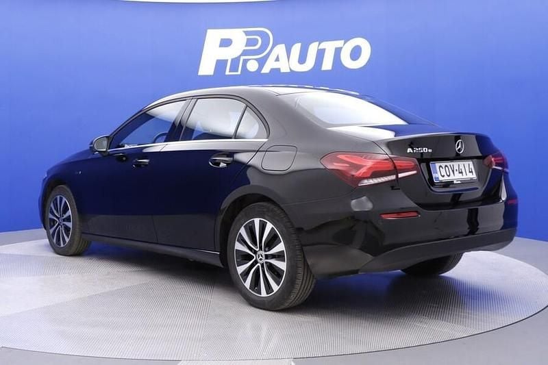 Käytetty Mercedes A250 Business 160 HP (117 kW) 2020 Musta Sedan