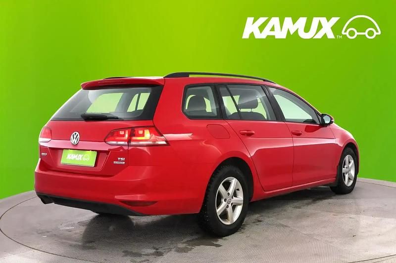 Käytetty VW Golf VII Comfortline 105 HP (77 kW) 2014 Punainen Farmari