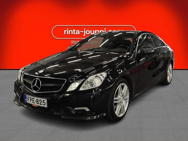 Harmaa Käytetty 2011 Mercedes E220 Coupe - kaksiovinen | 9 980 € - Kuva 1/3