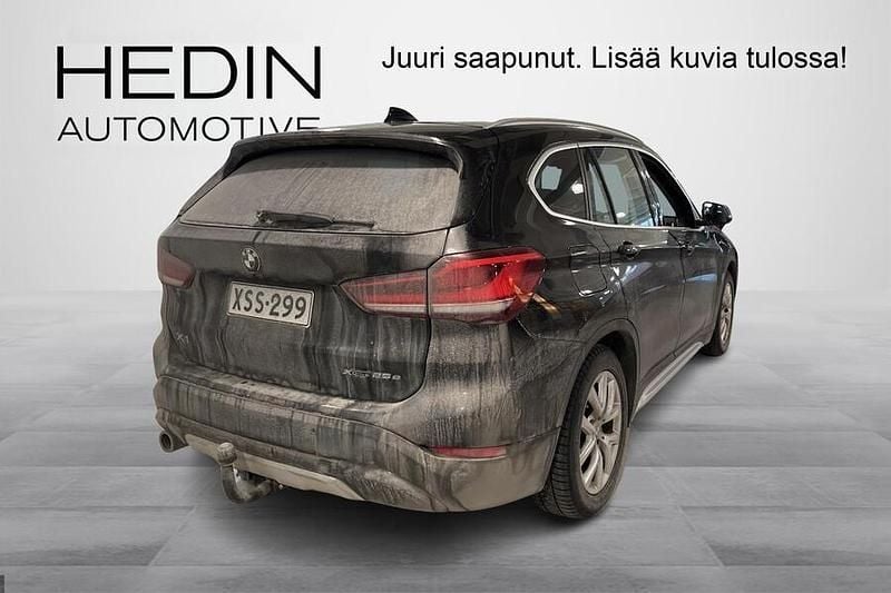 Käytetty BMW X1 220 HP (161 kW) 2021 Musta Katumaasturi