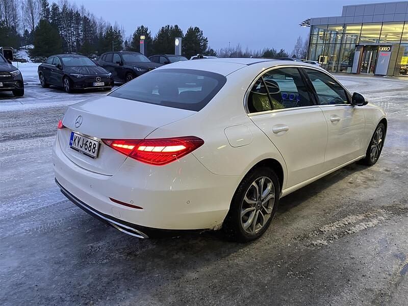 Käytetty Mercedes C300e Business 204 HP (150 kW) 2023 Sedan