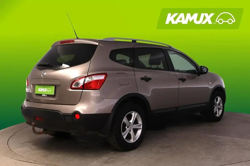 Käytetty Nissan Qashqai +2 Visia 114 HP (83 kW) 2010 Katumaasturi
