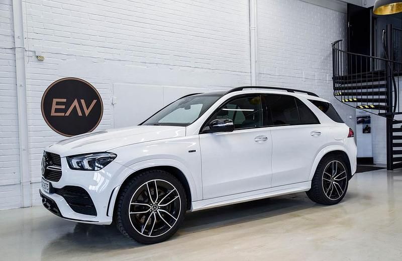Valkoinen Käytetty 2021 Mercedes GLE350 AMG Katumaasturi | 84 800 € - Kuva 1/4