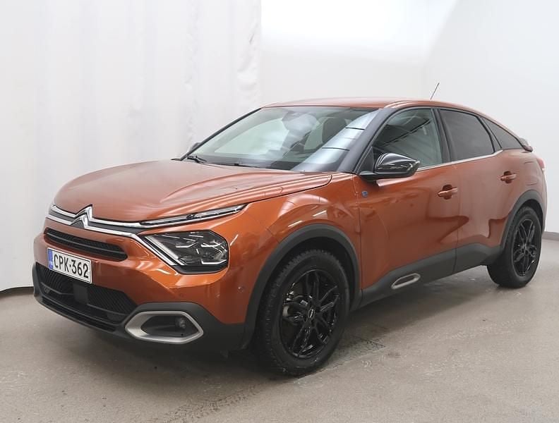 Käytetty Citroën e-C4 Comfort 114 kW (156 HP) 2021 Punainen Viistoperä