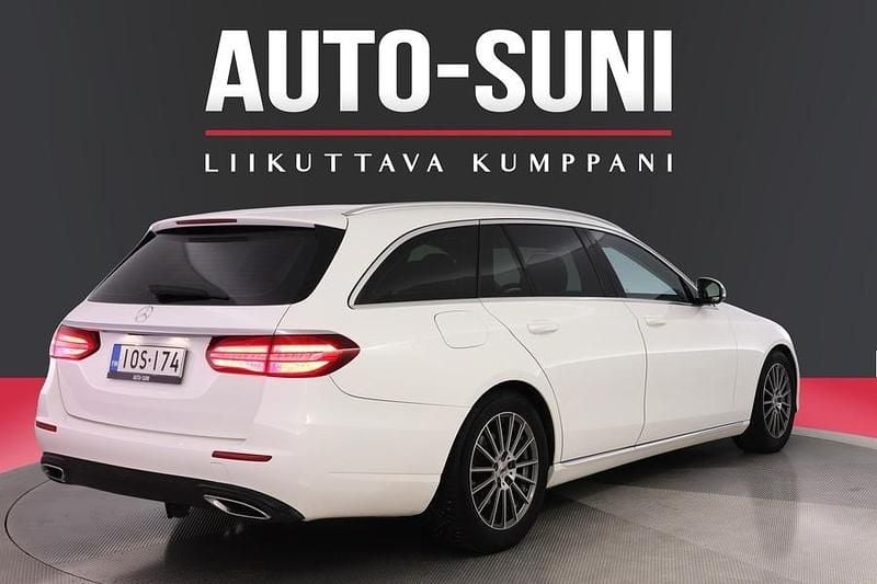 Käytetty Mercedes E200 Business 160 HP (117 kW) 2019 Valkoinen Farmari