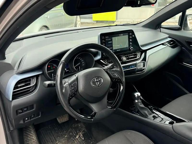 Käytetty Toyota C-HR Edition 166 HP (122 kW) 2020 Harmaa Katumaasturi