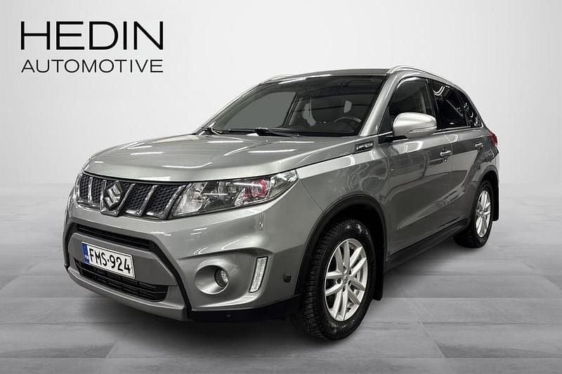 Käytetty Suzuki Vitara 140 HP (102 kW) 2017 Harmaa Viistoperä