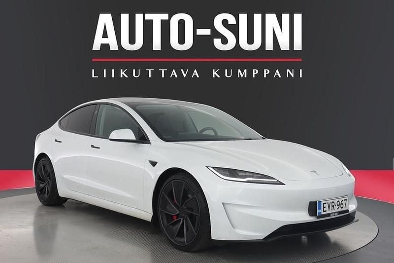 Käytetty 2024 Tesla Model 3 Performance Sedan | 50 480 € - Kuva 1/3