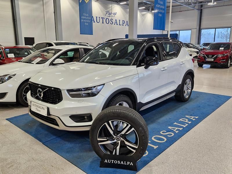 Käytetty Volvo XC40 R-Design 222 HP (163 kW) 2021 707 Katumaasturi