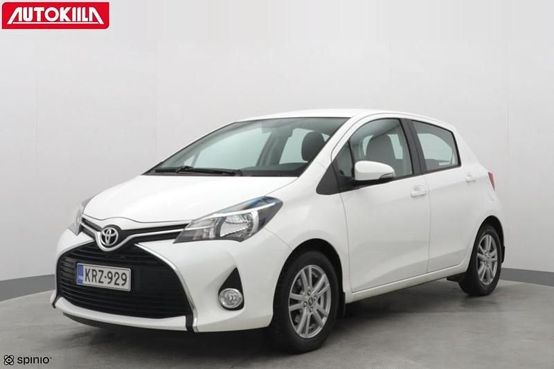 Valkoinen Käytetty 2017 Toyota Yaris Multidrive S Viistoperä | 15 650 € (Perustarjous) - Kuva 1/4