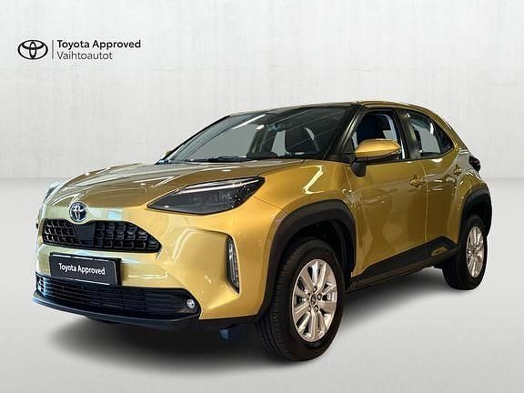 5c2 Käytetty 2023 Toyota Yaris Cross Active Katumaasturi | 25 790 € (Perustarjous) - Kuva 1/4