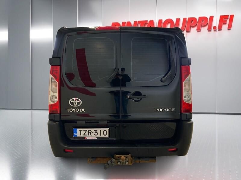Käytetty Toyota Proace Active 128 HP (94 kW) 2015 Tila-auto