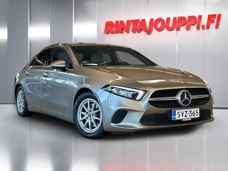 Harmaa Käytetty 2019 Mercedes A200 Style Sedan | 21 800 € (Perustarjous) - Kuva 1/4