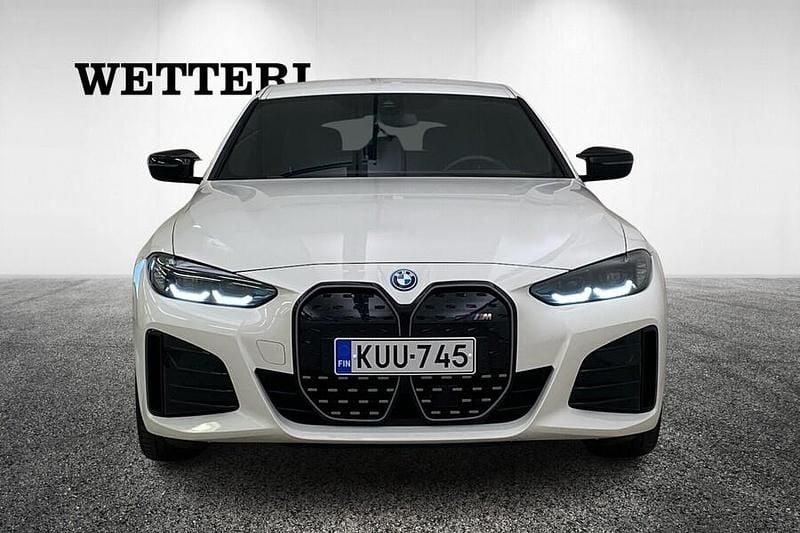 Käytetty BMW i4 400 kW (544 HP) 2022 Valkoinen Sedan