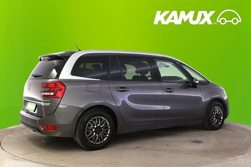 Käytetty Citroën C4 SpaceTourer Shine 131 HP (96 kW) 2021 Hopea / harmaa Tila-auto