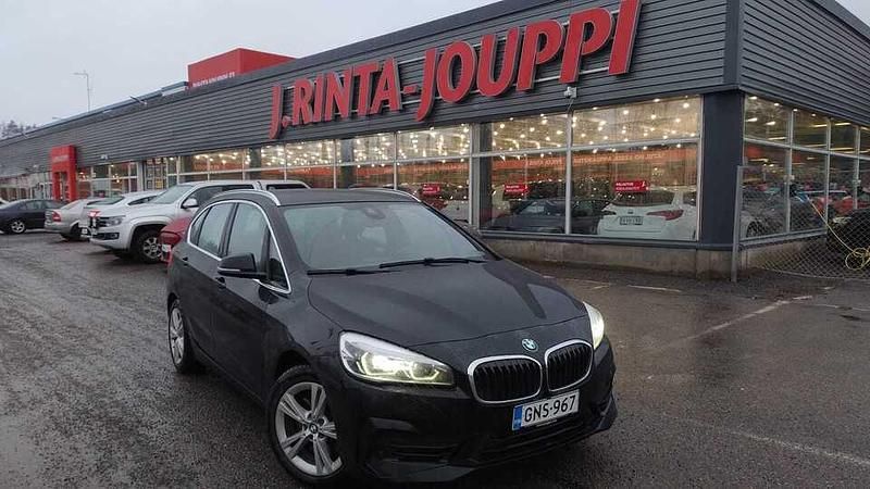 Käytetty 2020 BMW 225 Active Tourer Tila-auto | 13 990 € (Perustarjous) - Kuva 1/4
