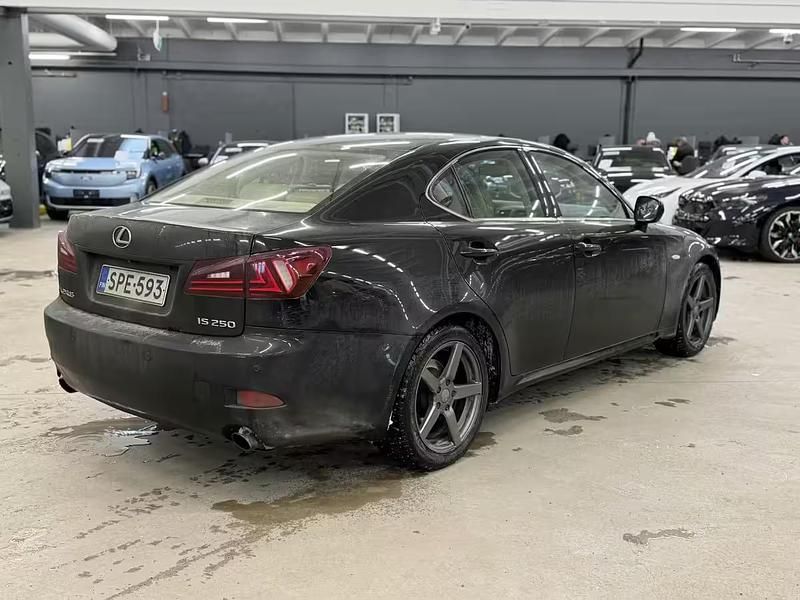 Käytetty Lexus IS250 Luxury Line 208 HP (152 kW) 2006 Sedan