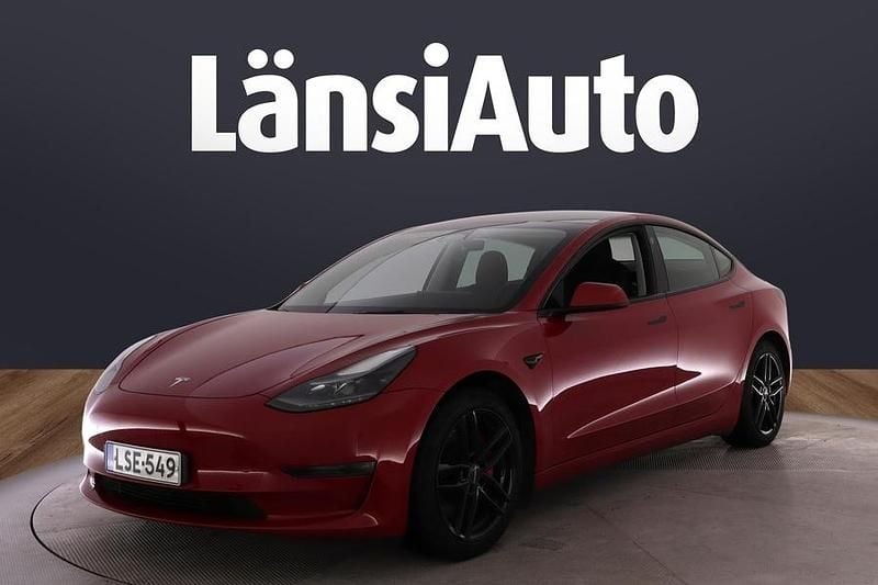 Käytetty 2023 Tesla Model 3 Performance Sedan | 33 980 € (Perustarjous) - Kuva 1/1