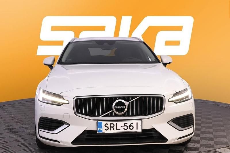 Käytetty Volvo V60 Inscription 392 HP (288 kW) 2020 Farmari