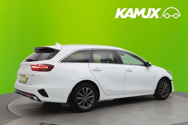 Käytetty Kia Ceed Sportswagon Premium 105 HP (77 kW) 2022 Valkoinen Farmari