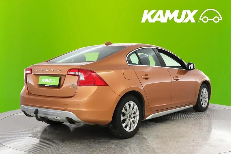 Käytetty Volvo S60 Summum 205 HP (150 kW) 2011 Oranssi Sedan