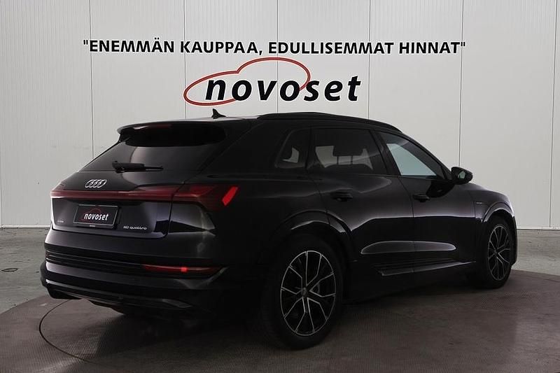 Käytetty Audi e-tron S-Line 230 kW (313 HP) 2020 Katumaasturi