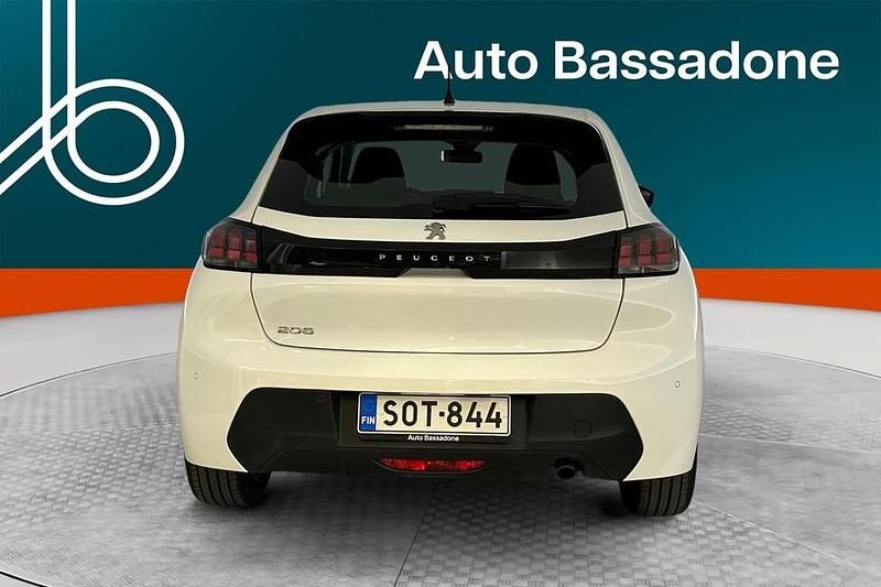 Käytetty Peugeot 208 Active 101 HP (74 kW) 2022 Viistoperä