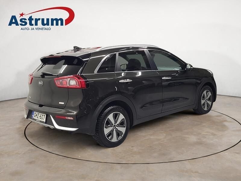 Käytetty Kia Niro EX 105 HP (77 kW) 2018 Ruskea Katumaasturi