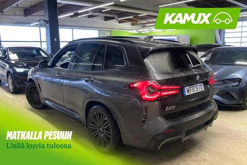 Käytetty BMW iX3 M Sport 210 kW (286 HP) 2022 Hopea / harmaa Katumaasturi