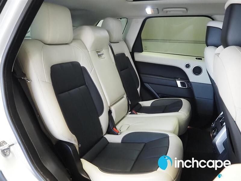 Käytetty Land Rover Range Rover Sport HSE Dynamic 301 HP (221 kW) 2020 Katumaasturi