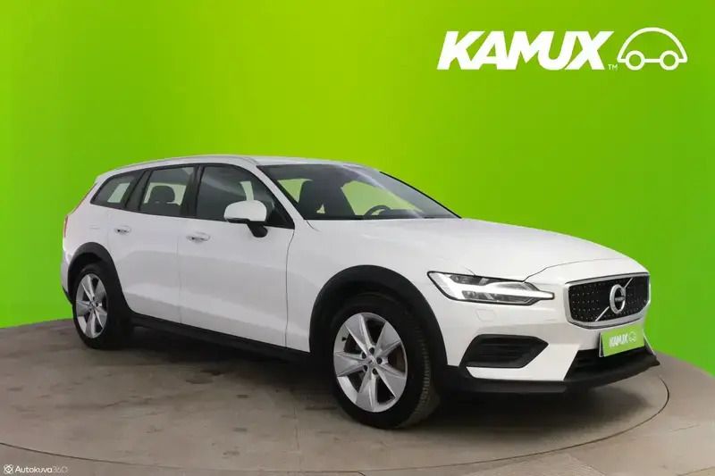 Valkoinen Käytetty 2019 Volvo V60 CC Business Edition Farmari | 26 390 € (Hyvä tarjous) - Kuva 1/4