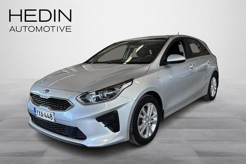 Käytetty Kia Ceed Active 140 HP (102 kW) 2019 Hopea Viistoperä