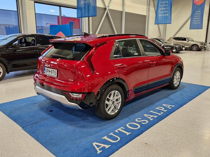 Käytetty Kia Niro EX 182 HP (133 kW) 2023 Punainen Katumaasturi