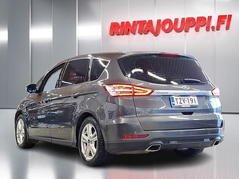 Käytetty Ford S-MAX Business Edition 180 HP (132 kW) 2016 Harmaa Tila-auto