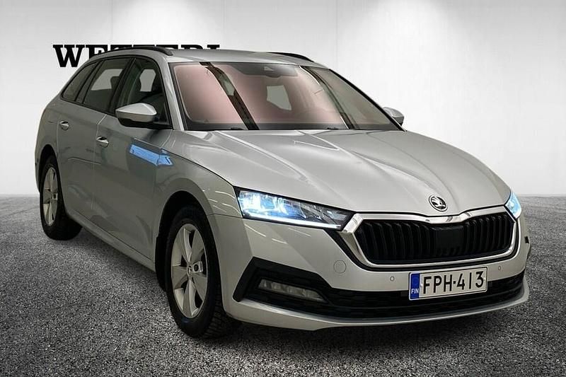 Harmaa Käytetty 2023 Skoda Octavia G-TEC Ambition Farmari | 13 900 € (Supertarjous) - Kuva 1/4