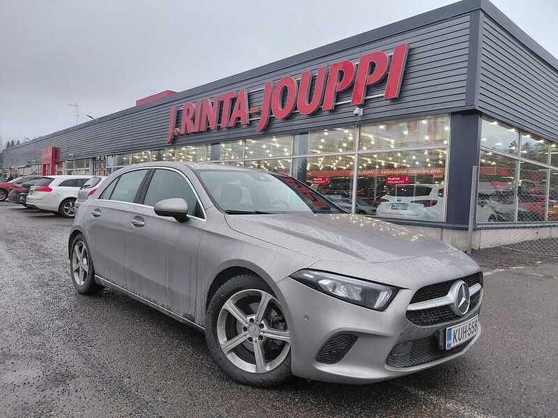 Käytetty 2021 Mercedes A180 Business Viistoperä | 25 900 € (Perustarjous) - Kuva 1/4