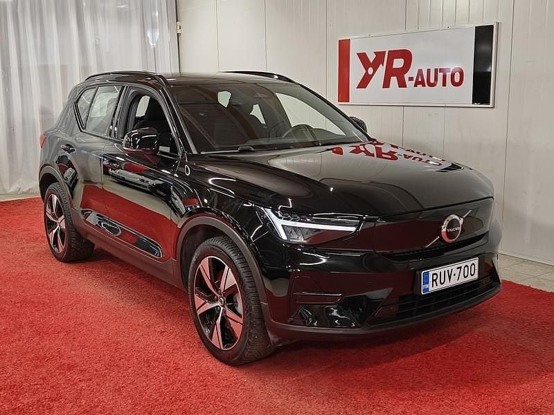 Käytetty Volvo XC40 Core 169 kW (231 HP) 2023 Katumaasturi