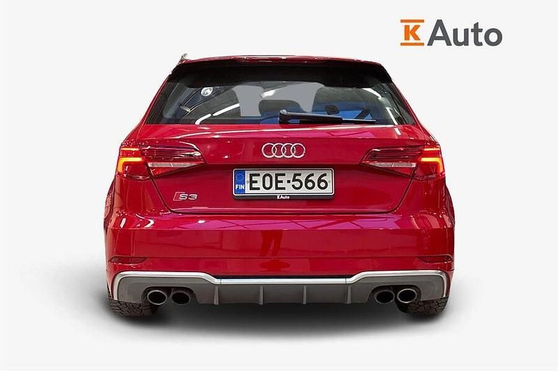 Käytetty Audi S3 Sportback 310 HP (228 kW) 2016 Punainen Viistoperä