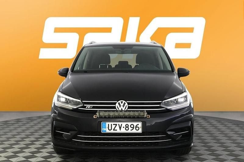 Käytetty VW Touran Edition 150 HP (110 kW) 2017 Tila-auto