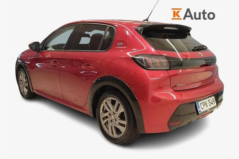 Käytetty Peugeot e-208 Allure 100 kW (136 HP) 2021 Viistoperä