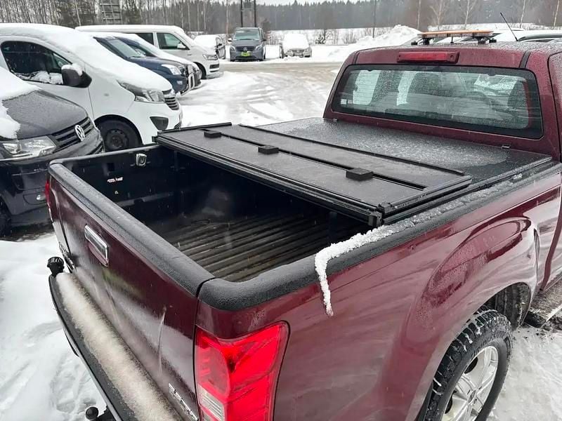 Käytetty Isuzu D-Max 163 HP (119 kW) 2015 Punainen Nouto