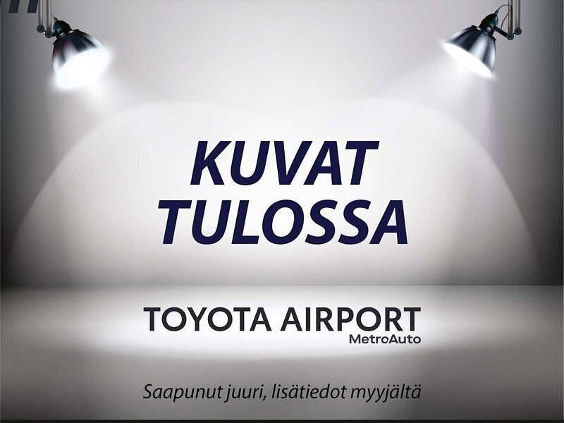 Harmaa Käytetty 2025 Toyota Proace Comfort Tila-auto | 63 880 € - Kuva 1/1