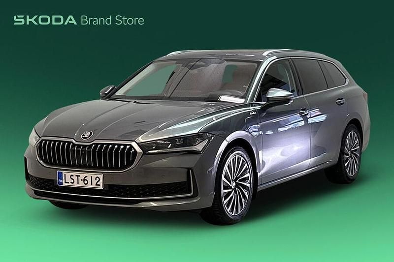 Käytetty 2024 Skoda Superb LAURIN & KLEMENT Farmari | 35 900 € - Kuva 1/4